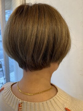 エースフロムリリー(Ace from Lily) ショートボブ