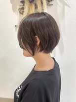 フゥカ 類家店(fuka)&nbsp;青森八戸 前下がりショート アッシュグレージュ20代30代40代50代