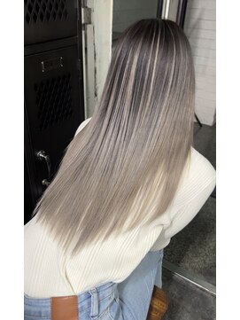 アポロ 横浜駅店(apollo) グレージュバレイヤージュ/繊細で上品なバレイヤージュ/横山