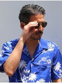 イケオジワイルドパーマ50代からの白髪バーバースタイル