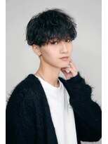 フィフス 原宿(fifth)&nbsp;原宿シャドウパーマメンズカットラウンドマッシュツイスパ30代