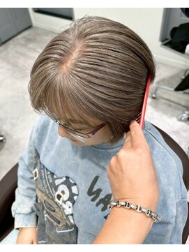 くびれショートボブ40代50代グレイカラー白髪染め白髪ぼかし