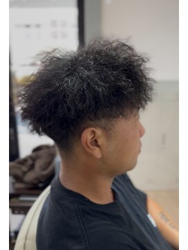 エメヘアデザイン ルイス(Aimer Hair Design Lewis) ツイストパーマ / 弘前 / 弘前市 / メンズパーマ