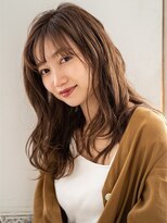 カミエ(kamie) ロングヘアのツヤ感を引き出すブラウンカラー