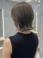 ロイ 北千住(ROI)&nbsp;ハッシュカット/グレージュ/デザインカラー[北千住駅]