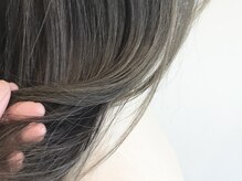 signの雰囲気（育てる透明感。褪色過程も考えながらカラーしています。）