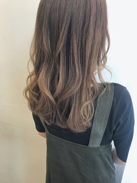 ツイギー 千舟店(TWiGGY) パールベージュカラー×シークレットハイライト