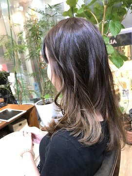 ギフト ヘアー サロン(gift hair salon) チラリインナー×グラデーション