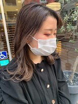 ビーワールド(B WORLD)&nbsp;バレイヤージュ×ハイライトで作るグレージュカラー【藤枝】