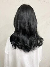 SNSで見たことあるはず!?グレージュ/ダークグレージュなど秋&冬におすすめ透明感ある暗髪カラー