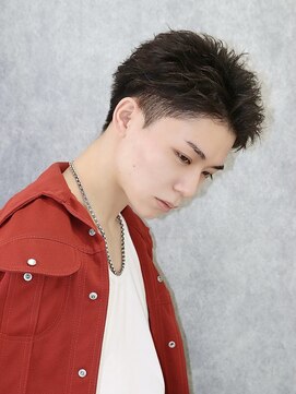 アーリー(Ali'i) 刈り上げスパイキーショート