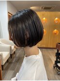 ショートボブ
