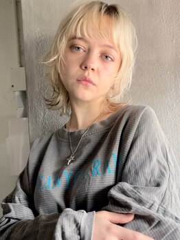 ソイ 下北沢(soi)の写真/【カット+ケアブリーチ+イルミナカラー+TR ¥15500】艶、透明感、低ダメージ。インナーカラーのクーポンも◎