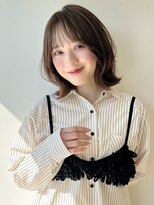 レイヤーボブ　顔周りレイヤー　前髪