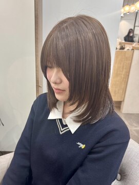 シア 新越谷店(SHEER) 透明感ベージュブラウン×レイヤーカット