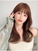 後れ毛が可愛い顔周りハイレイヤーロングチェリーブラウン