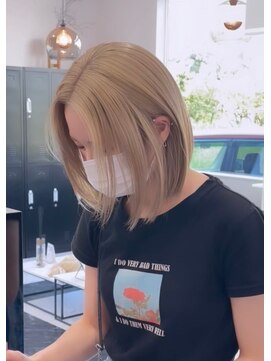 ディーン 岡崎店(DEAN) ことりベージュメルティカラーボブペールベージュ胸上ブリーチ