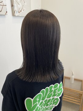 ナギ 栃木(nagi) イルミナカラーでオリーブベージュ