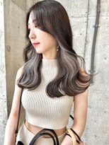 サクラ オモテサンドウ(SAKURA)&nbsp;レイヤーカット×ブリーチを使ったインナーカラー☆表参道