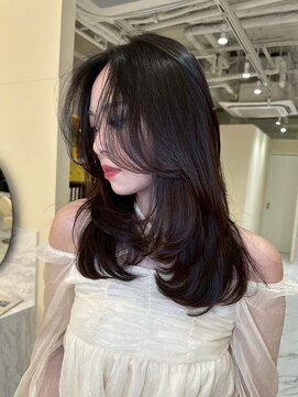 お顔周りカットで差がつく＊小顔にみせる韓国風レイヤーカット