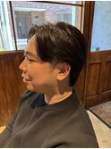 センターパートスタイル