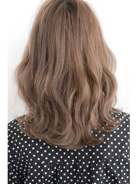 トッカ ヘアアンドトリートメント 難波店 ブロンズベージュ