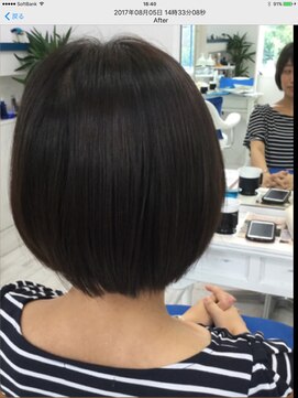 アルターシェリー(aL-ter che'rie) シンプルなショートボブでお手入れ簡単スタイル