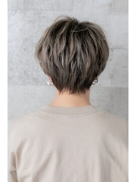 アッシュ 伊勢崎(ash) 大人可愛い♪ヘルシーレイヤー×大人ショートボブ
