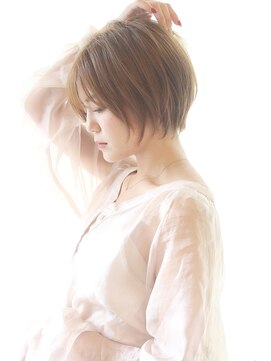 レウナ 外苑前(Reuna) 20代30代40代暗めカラーでも可愛いナチュラショートボブ