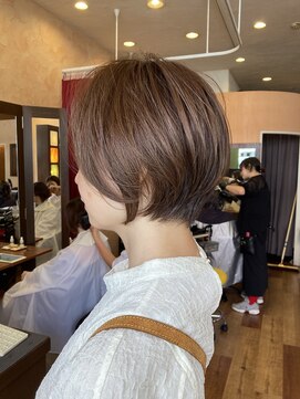 ミリュウ(Milieu) 20代/30代/40代/大人ショート/丸みショート