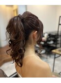 高めのポニーヘアアレンジ★