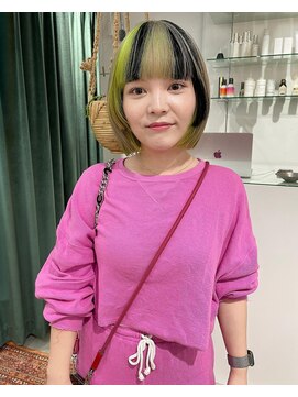 ヘン(hen) 【心斎橋hen】デザインカラー ローライト ネオングリーン