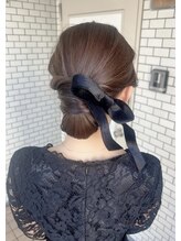フェリーチェ(Felice) アップスタイル　シニヨン　結婚式ヘア　お呼ばれヘア　きれいめ