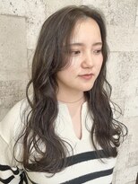 リサ グランシェ(RISA granche)&nbsp;ナチュラルカラー  ロングヘア