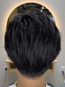 イゾラ(isola) 【isola】メンズ/ニュアンスパーマ/バリカンなしツーブロ風