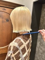 山本開生【抜きっぱなしブロンドハイトーンケアブリーチWカラー