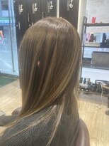 トゥーヘアー(too hair)&nbsp;ブリーチ無しハイトーンオリーブ