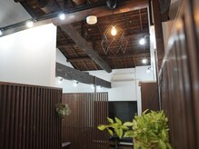 京町家をリノベーションした和モダンな店内＊落ち着いたひとときをお過ごしください◎