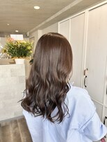 ファム(Fann.)&nbsp;後ろ姿・ロングウェーブ