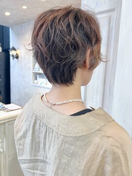 キャアリー(Caary) 福山市美容室Caary似合わせカットニュアンスパーマショート