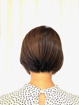 クオリス 上福岡店(QUALIS) ひし型/ショートカット/前下がり/ショート/白髪染め/40代50代