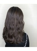 アッシュグレージュ