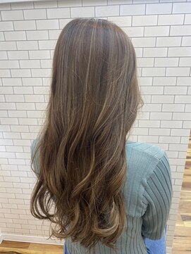 バブルス 上福岡店(BUBBLES) 透明感と立体感溢れる♪グレージュハイライト♪