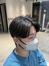 《Stylist 藤原丈椰》メンズカットにこだわりあり　再現性とデザインの両立した技術で満足させます