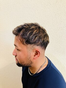 ルシェル(LeCiel) 刈り上げハイライト