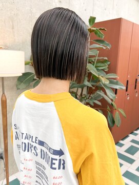 ノエ(noe) 切りっぱなしボブ×ハイライトグレージュ