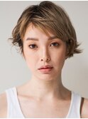 大人ハイライトグレージュショート40代50代