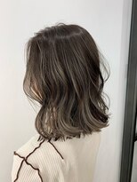 小森谷,黒髪,グレーベージュ,レイヤーロング,前髪パーマe5