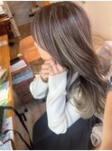 グラデグレージュ
