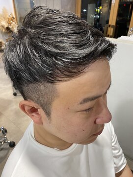 レオン(Re:ON) アップバングショート